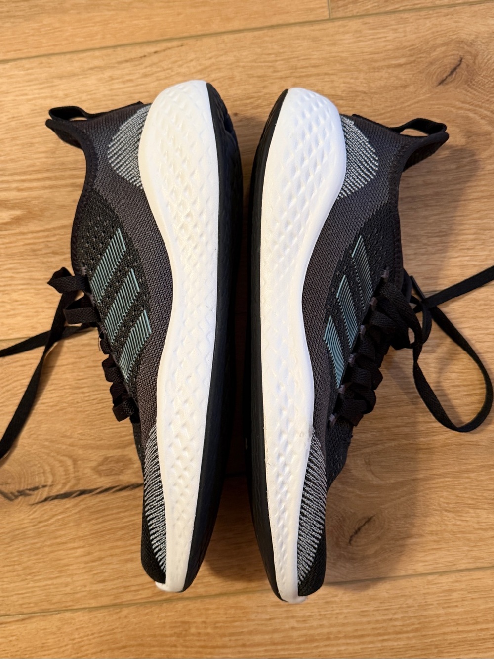 Women’s Black, Bounce Athletic Sneakers with White Midsole
